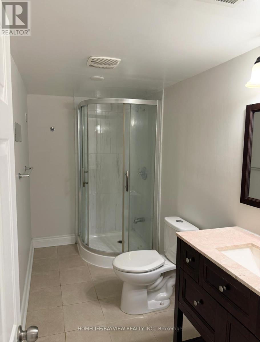 44 Richardson Drive, Aurora, Ontario  L4G 1Z1 - Photo 7 - N12579798