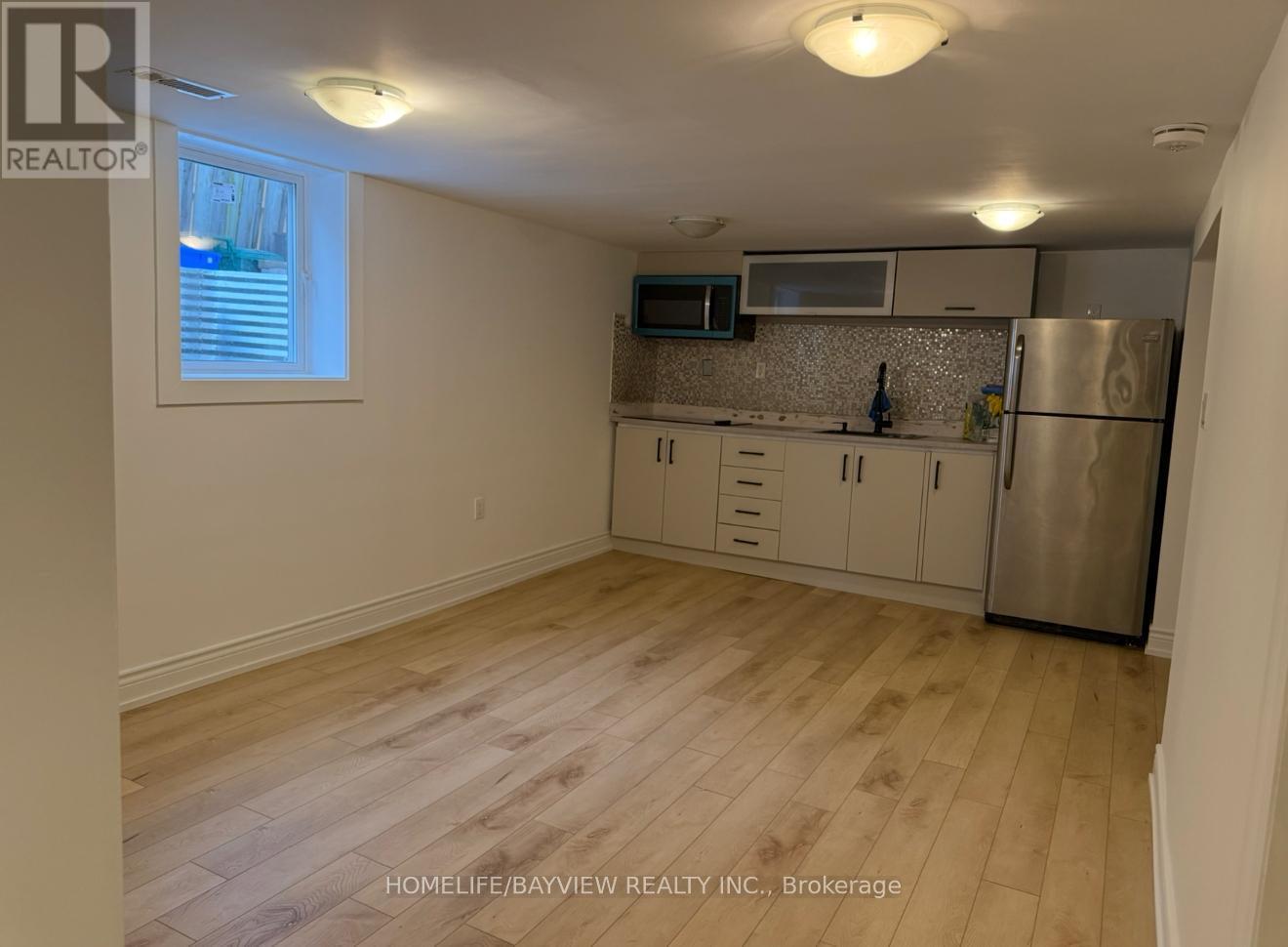 44 RICHARDSON DRIVE, Aurora, Ontario