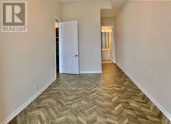 512 - 150 Oak Park Boulevard, Oakville, Ontario  L6H 3P2 - Photo 11 - W12648858