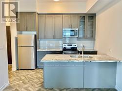 512 - 150 Oak Park Boulevard, Oakville, Ontario  L6H 3P2 - Photo 4 - W12648858