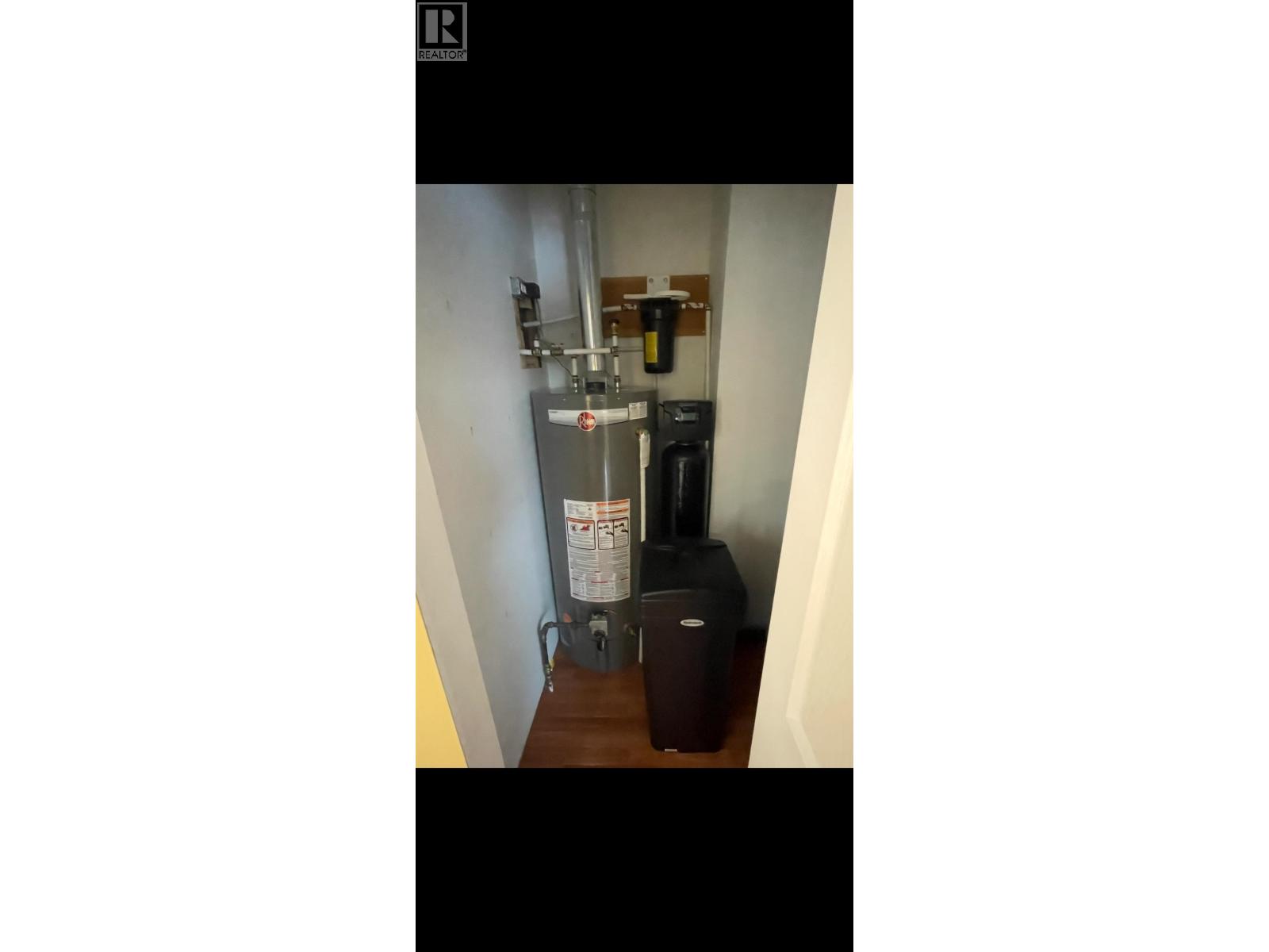 4994 Donsleequa Road, 108 Mile Ranch, British Columbia  V0K 2Z0 - Photo 26 - R3074779