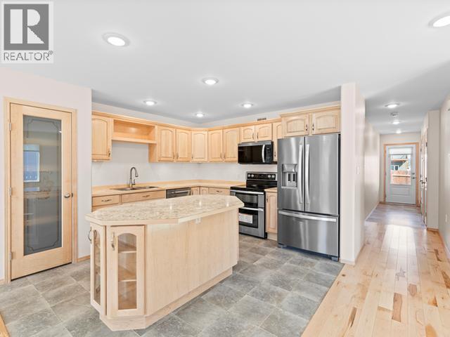 216 Witch Hazel Drive, Whitehorse, Yukon  Y1A 0T6 - Photo 7 - 16856