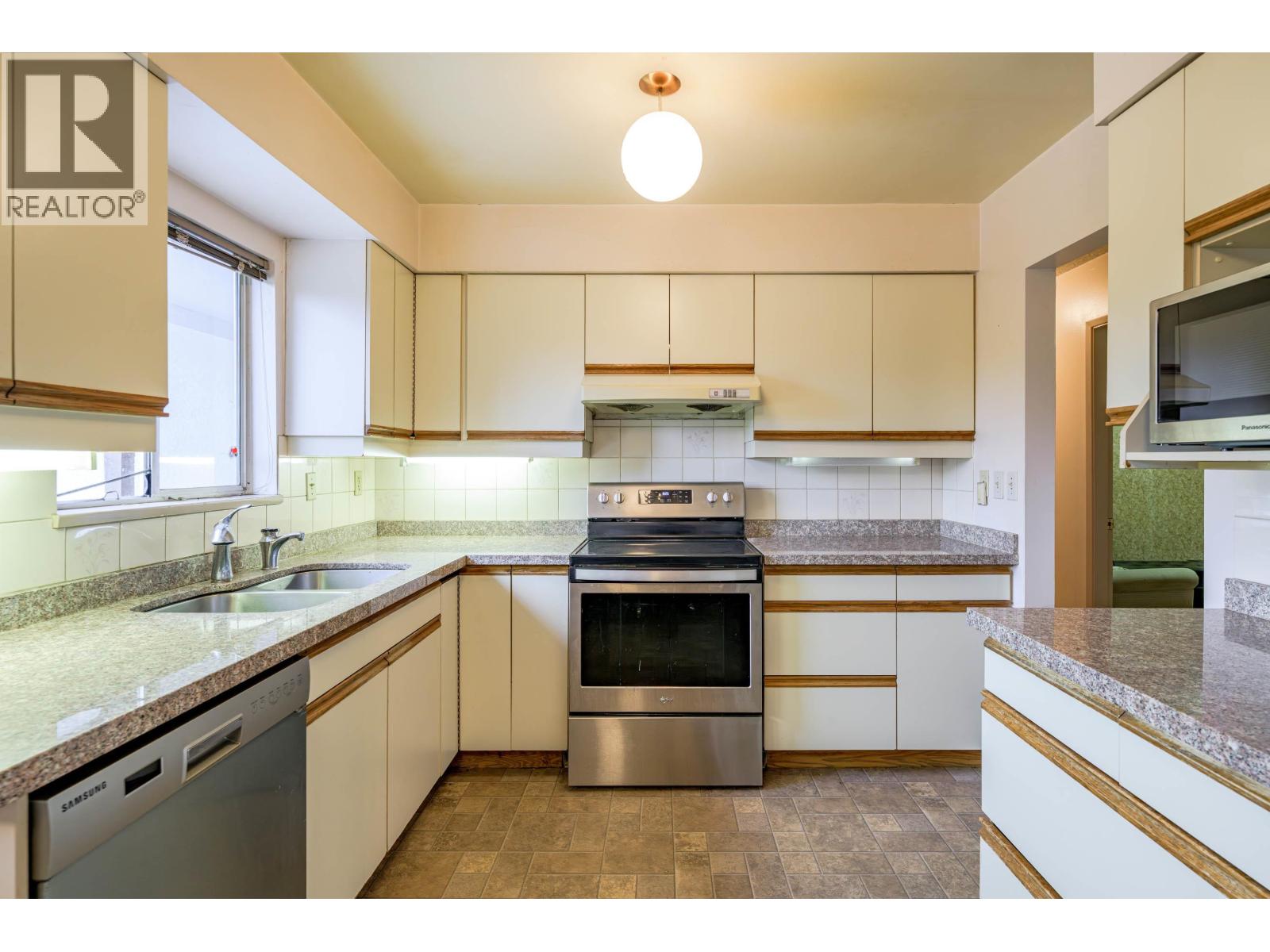 8531 Ash Street, Richmond, British Columbia  V6Y 2S5 - Photo 23 - R3069751