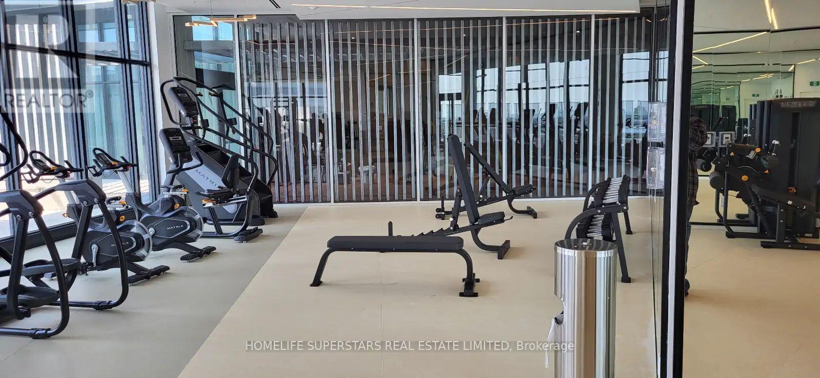 1912 - 448 Burnhamthorpe Road W, Mississauga, Ontario  L5B 0M3 - Photo 5 - W12648870