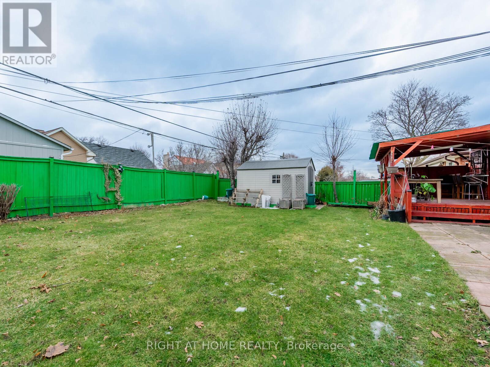 120 Redwater Drive, Toronto, Ontario  M9W 2A2 - Photo 33 - W12648872