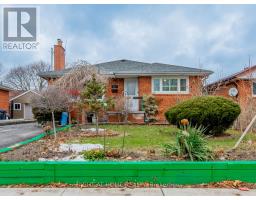 120 REDWATER DRIVE, Toronto, Ontario