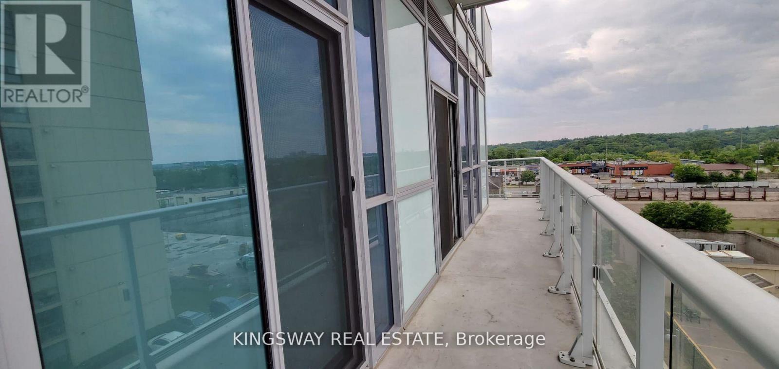 503 - 55 Speers Road, Oakville, Ontario  L6K 3V5 - Photo 8 - W12648876