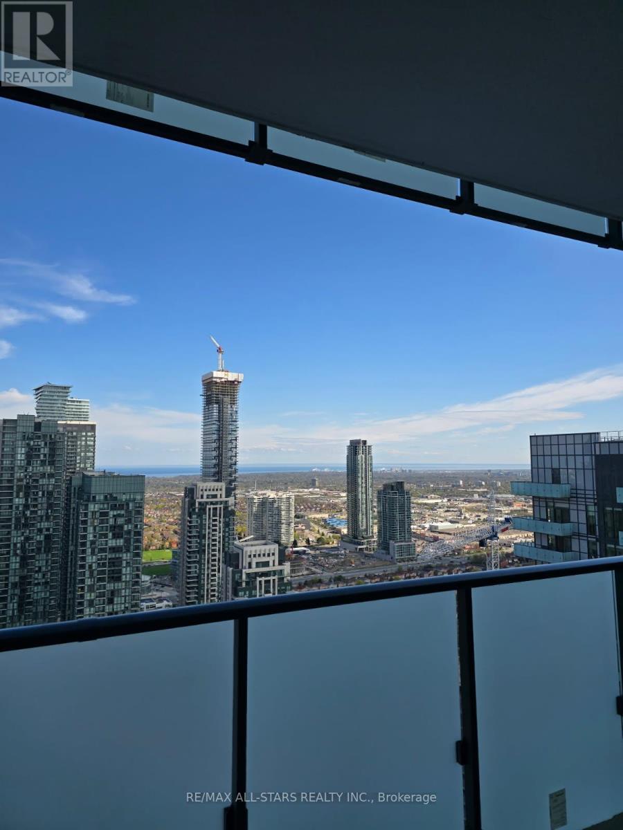 4004 - 430 Square One Drive W, Mississauga, Ontario  L5B 0L6 - Photo 14 - W12648878