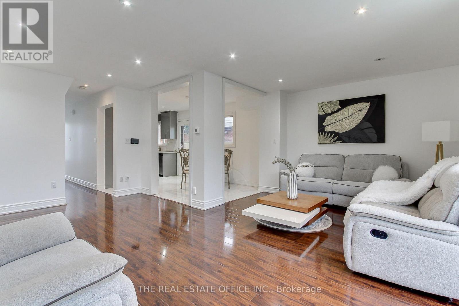 62 Radford Drive, Brampton, Ontario  L6V 2Y9 - Photo 15 - W12648880