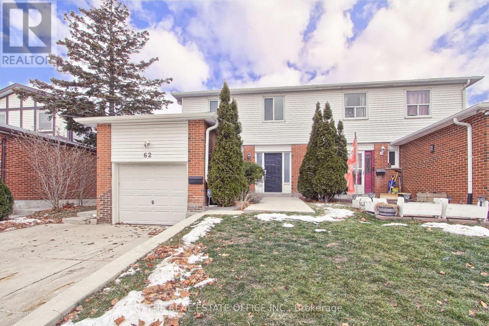 62 Radford Drive, Brampton, Ontario  L6V 2Y9 - Photo 2 - W12648880