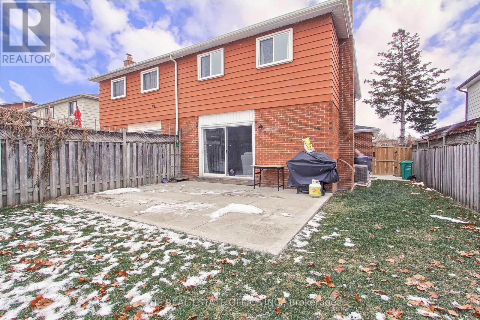 62 Radford Drive, Brampton, Ontario  L6V 2Y9 - Photo 38 - W12648880