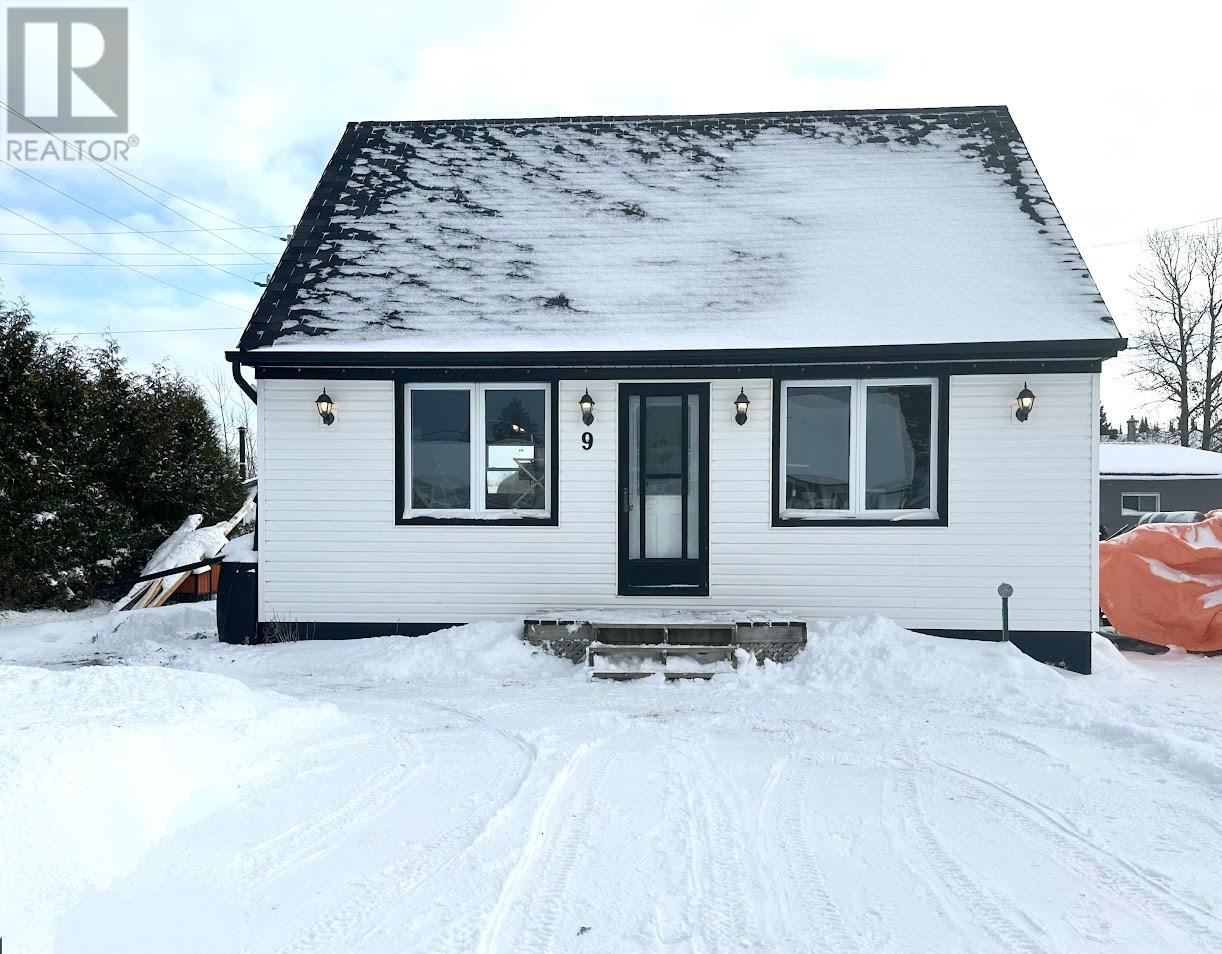 9 Shingwauk Dr, Manitouwadge, Ontario  P0T 2C0 - Photo 1 - TB253423