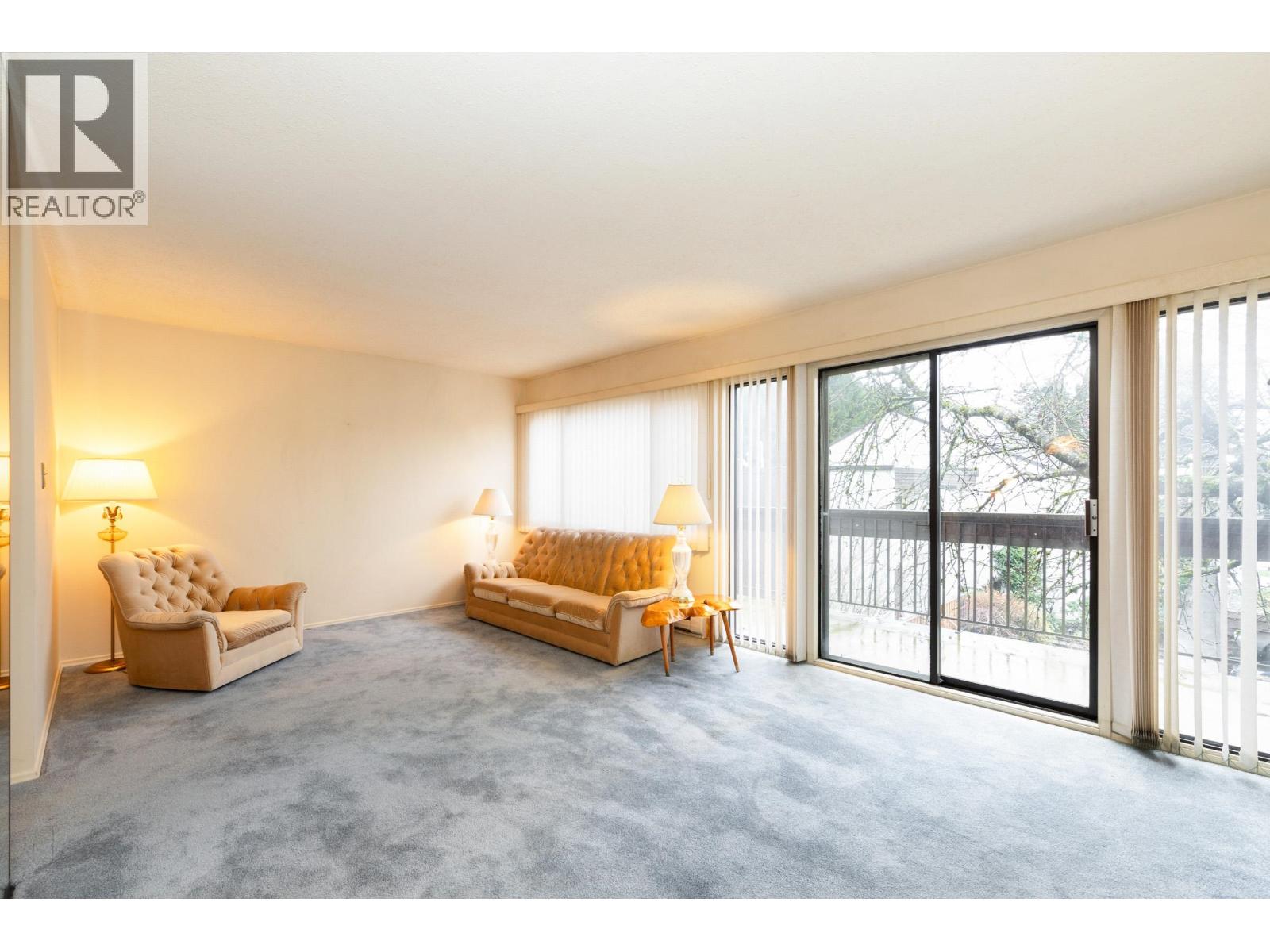 5 7327 Montecito Drive, Burnaby, British Columbia  V5A 1R2 - Photo 3 - R3074881