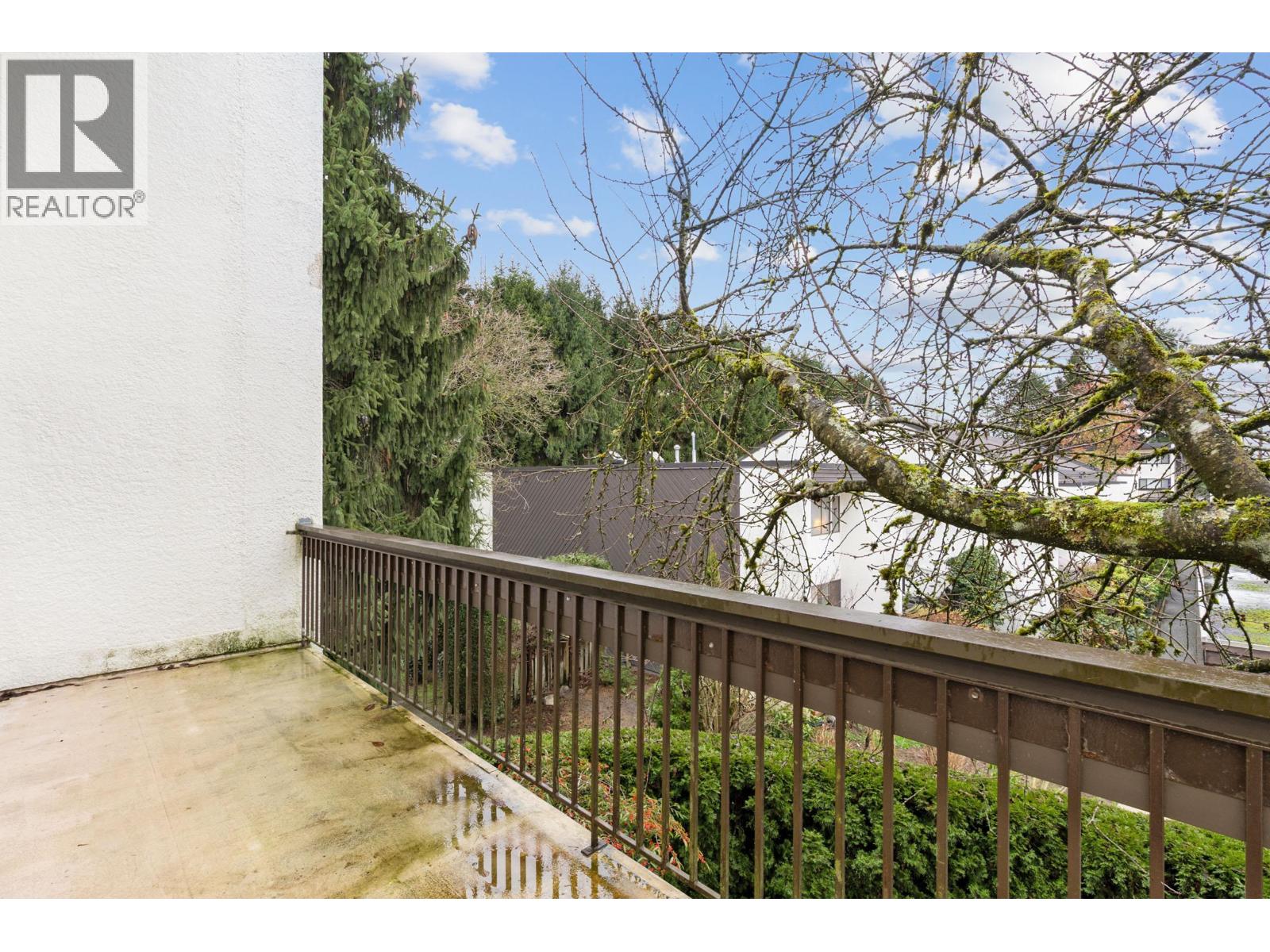 5 7327 Montecito Drive, Burnaby, British Columbia  V5A 1R2 - Photo 4 - R3074881