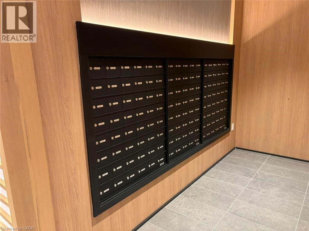 720 Whitlock Avenue Unit# 207, Milton, Ontario  L9E 2B5 - Photo 3 - 40794991