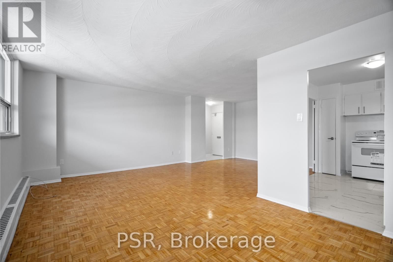 303 - 105 Rowena Drive, Toronto, Ontario  M3A 1R2 - Photo 6 - C12648902