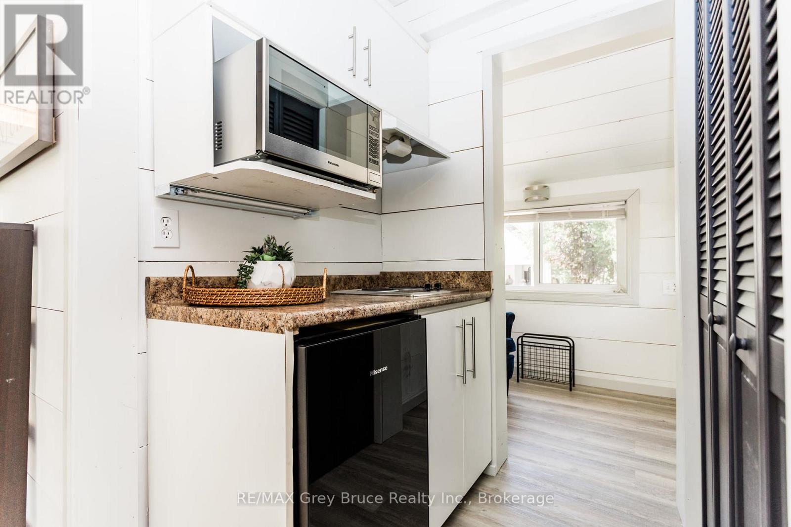 102 Cape Chin North Road N, Northern Bruce Peninsula, Ontario  N0H 1W0 - Photo 31 - X12639528