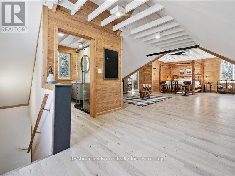 102 Cape Chin North Road N, Northern Bruce Peninsula, Ontario  N0H 1W0 - Photo 36 - X12639528