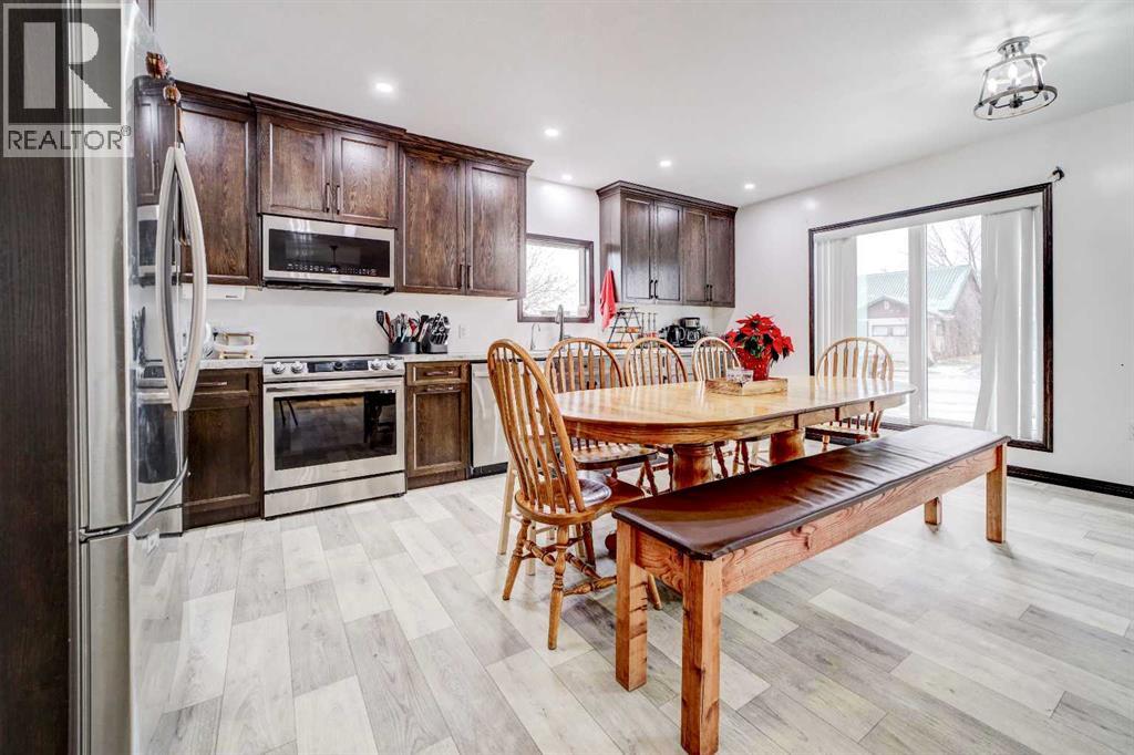 116 4 Avenue E, Bow Island, Alberta  T0K 0G0 - Photo 10 - A2275826