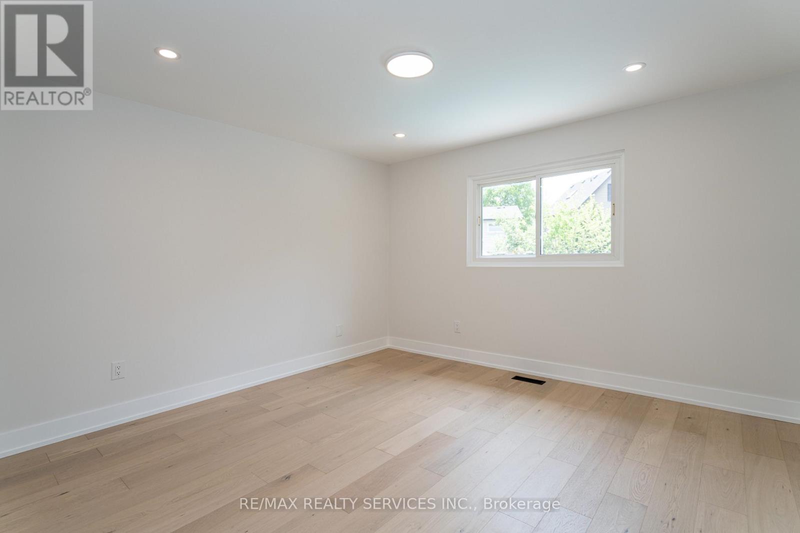 2296 Devon Road, Oakville, Ontario  L6J 5R4 - Photo 24 - W12648904