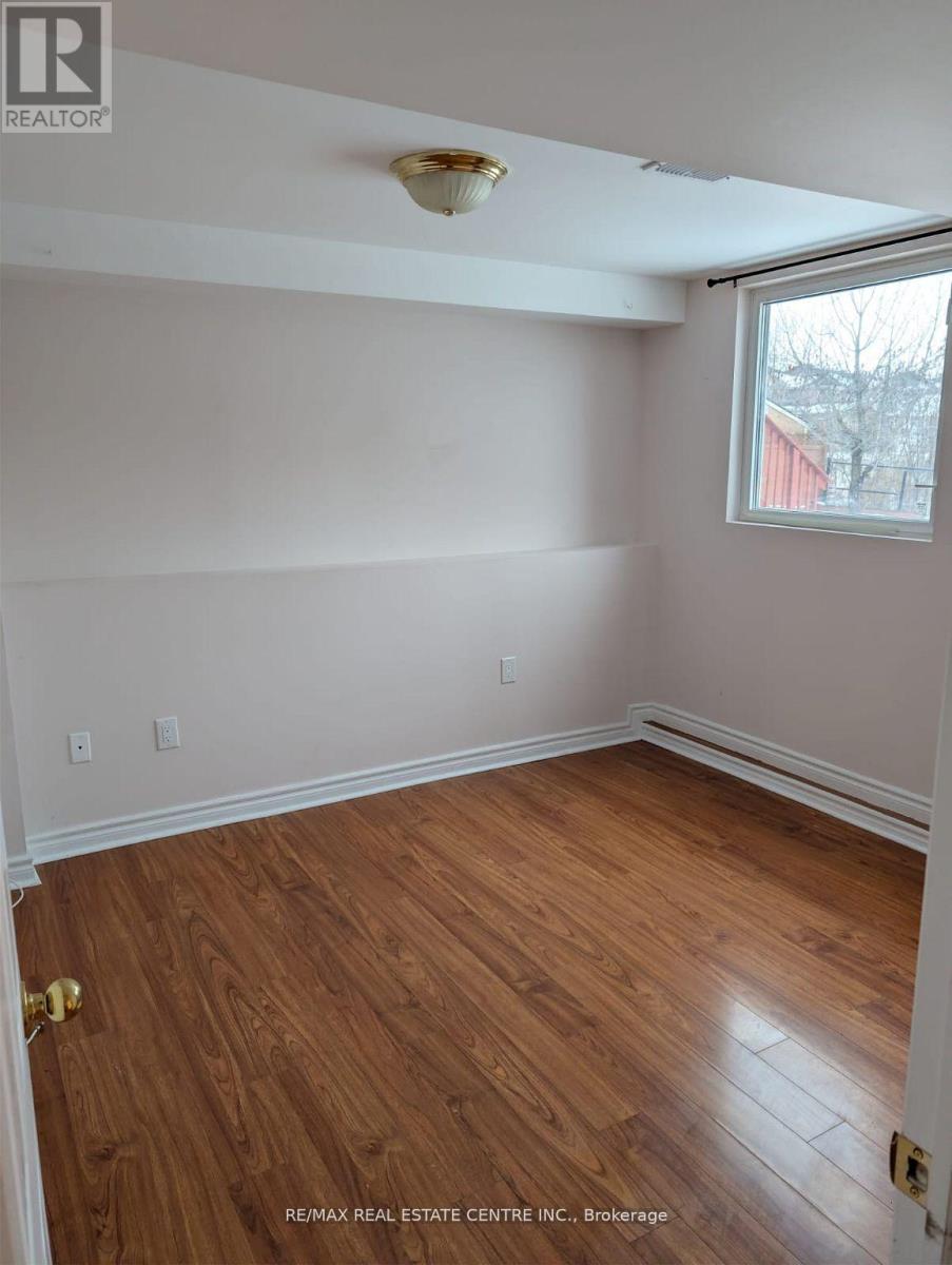 Basement Only - 6 Porchlight Road, Brampton, Ontario  L6X 4S3 - Photo 12 - W12648914