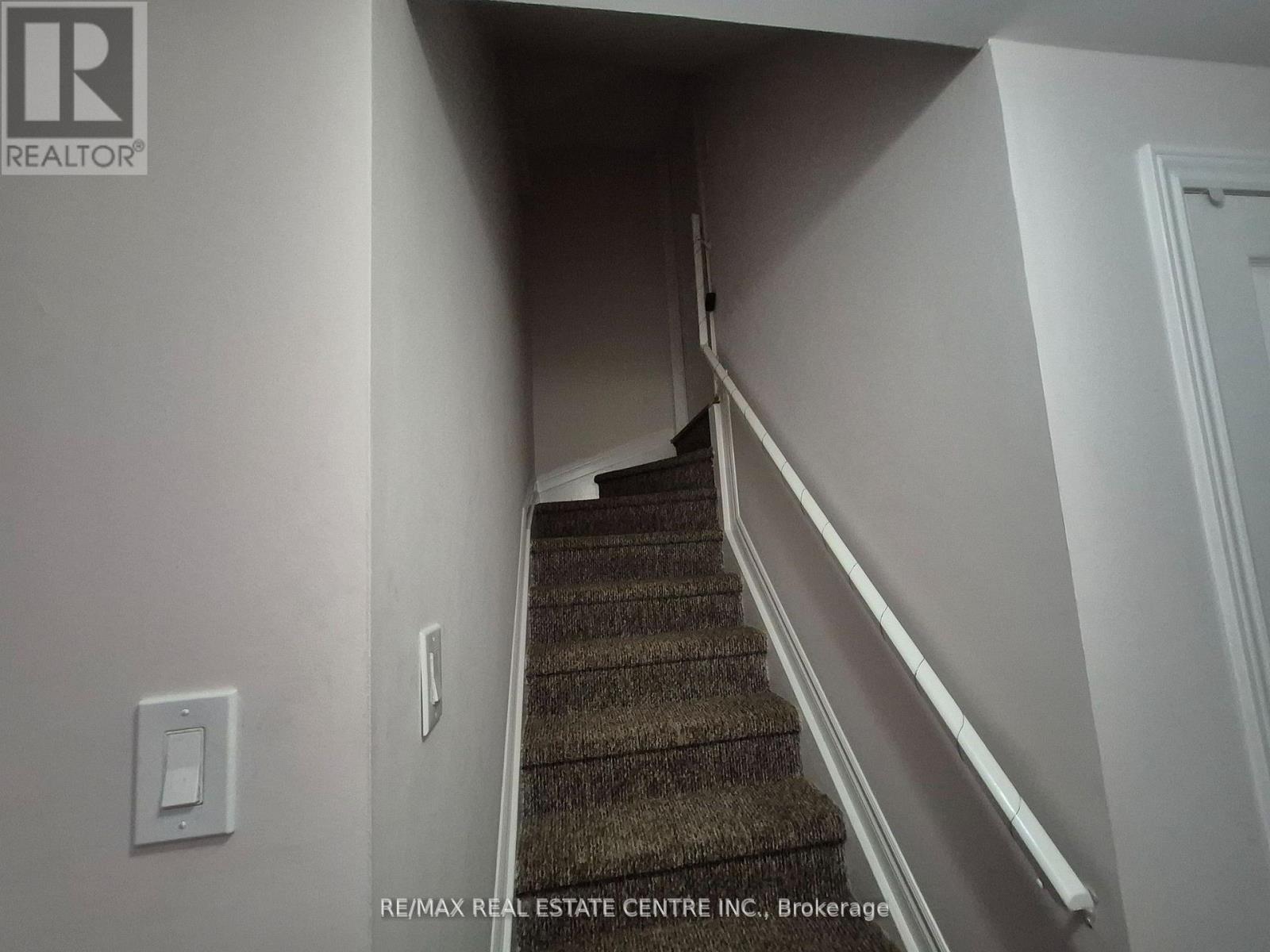 Basement Only - 6 Porchlight Road, Brampton, Ontario  L6X 4S3 - Photo 5 - W12648914