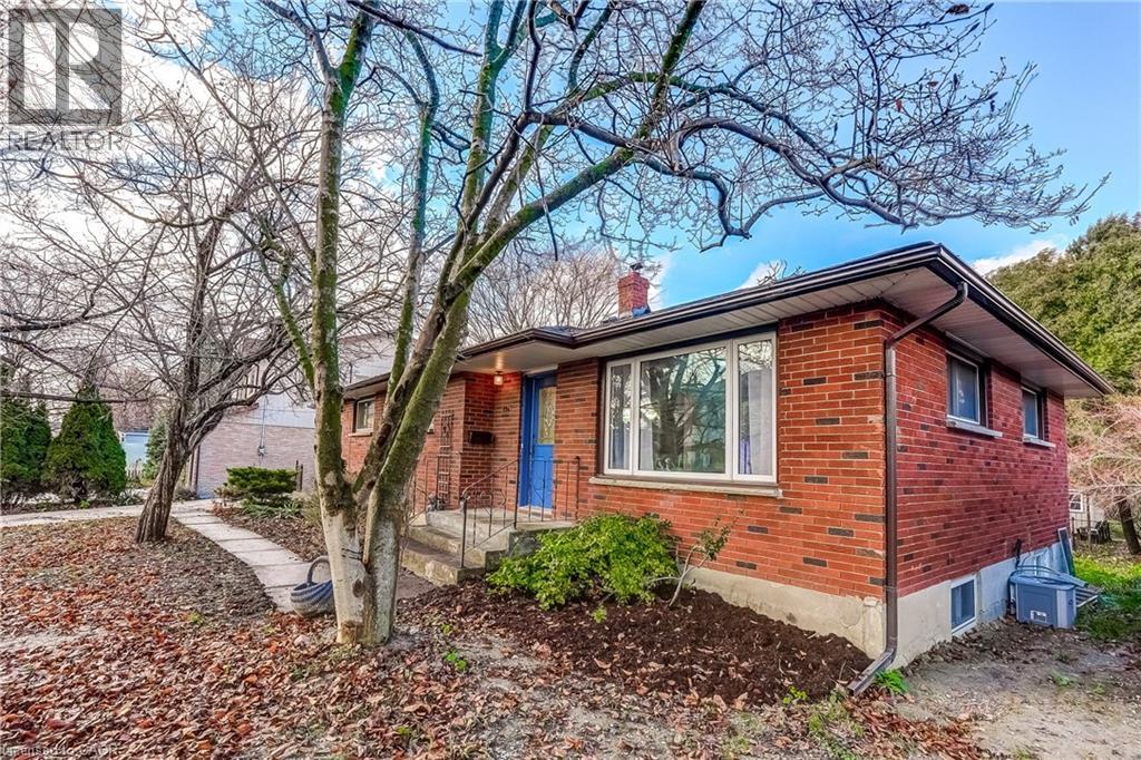 374 Toynevale Road, Pickering, Ontario  L1W 2H1 - Photo 2 - 40791007