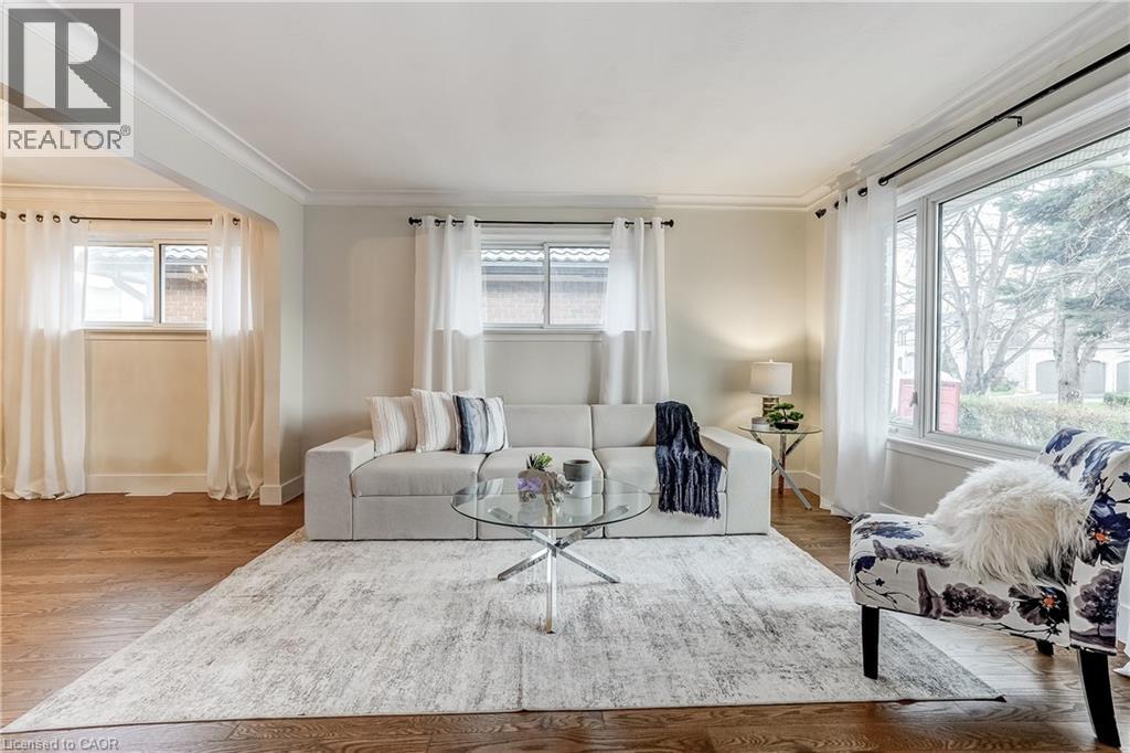 374 Toynevale Road, Pickering, Ontario  L1W 2H1 - Photo 3 - 40791007