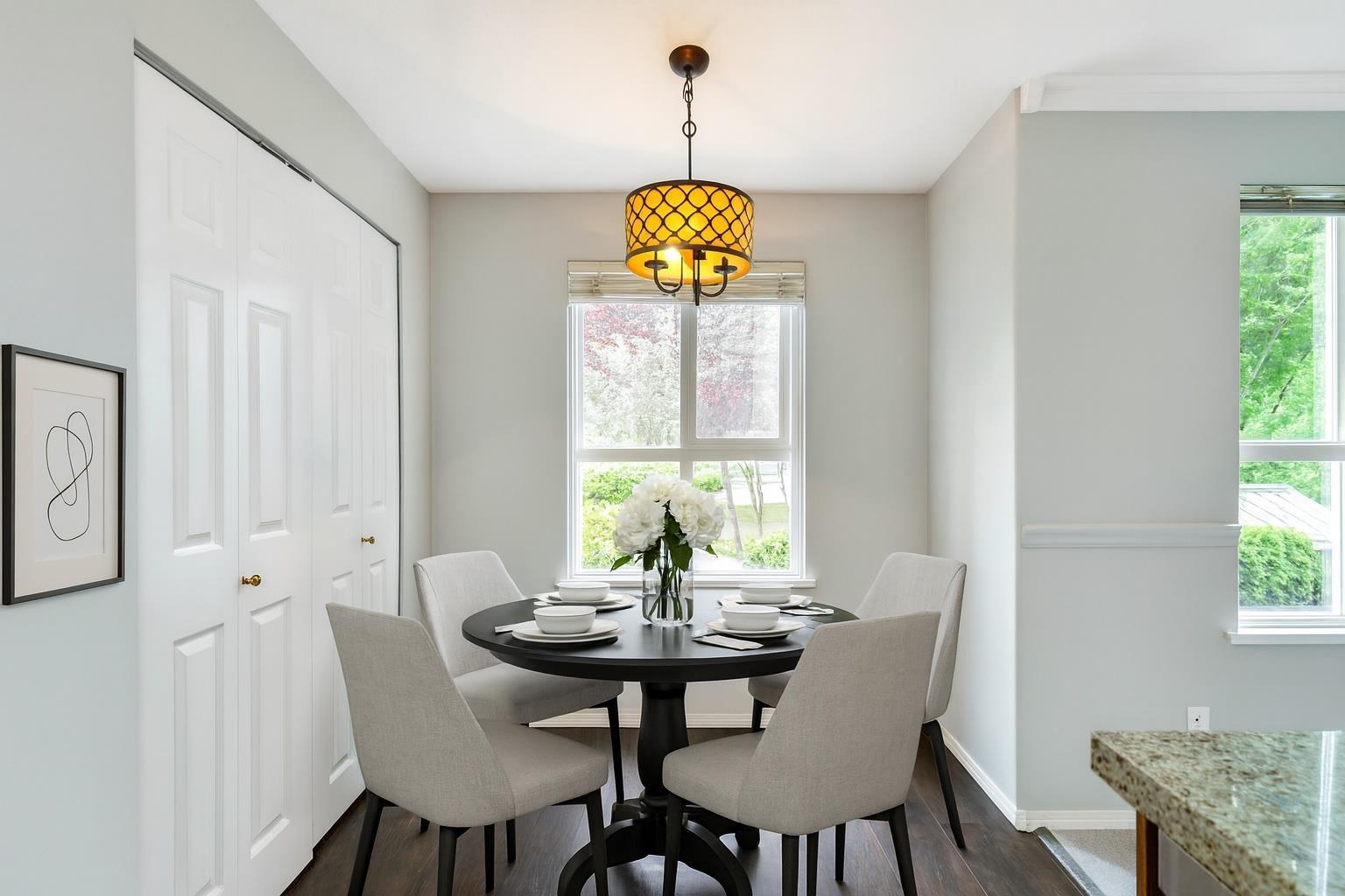 202 13870 70 Avenue, Surrey, British Columbia  V3W 0R9 - Photo 2 - R3060317