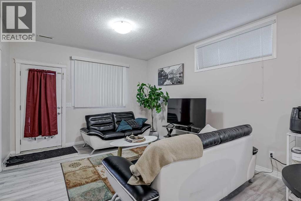 206 Pantego View Nw, Calgary, Alberta  T3K 0N7 - Photo 38 - A2275633