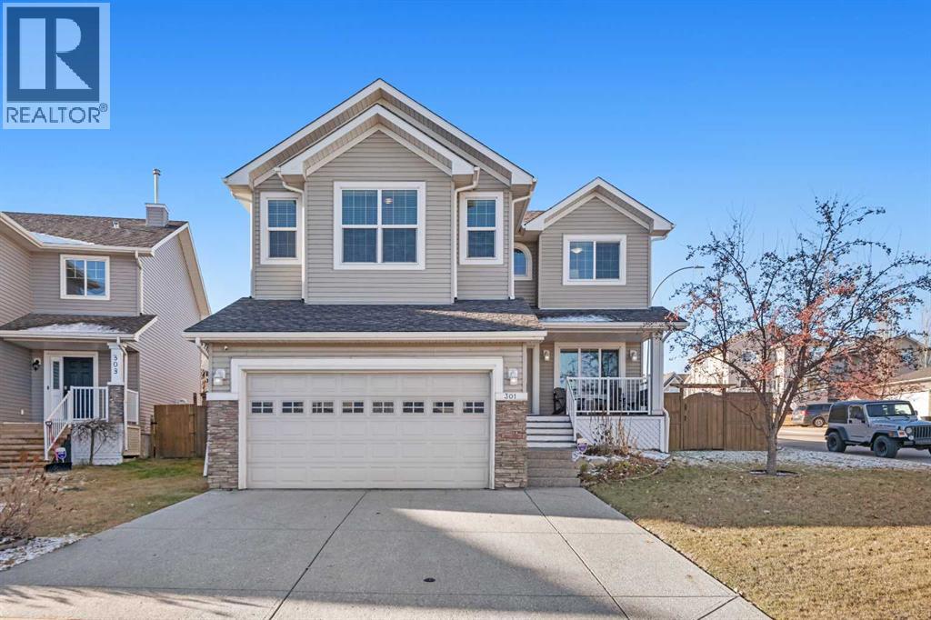 301 Westmount Court, Okotoks, Alberta