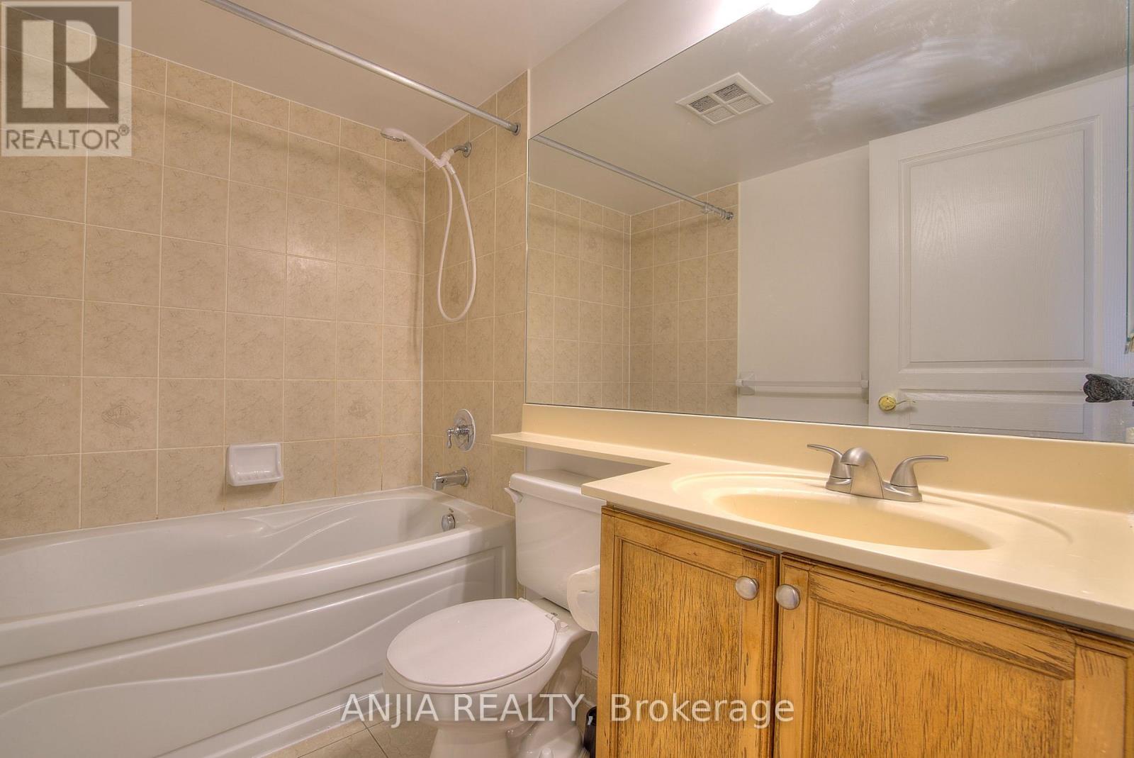 2410 - 10 Northtown Way, Toronto, Ontario  M2N 7L4 - Photo 4 - C12648956