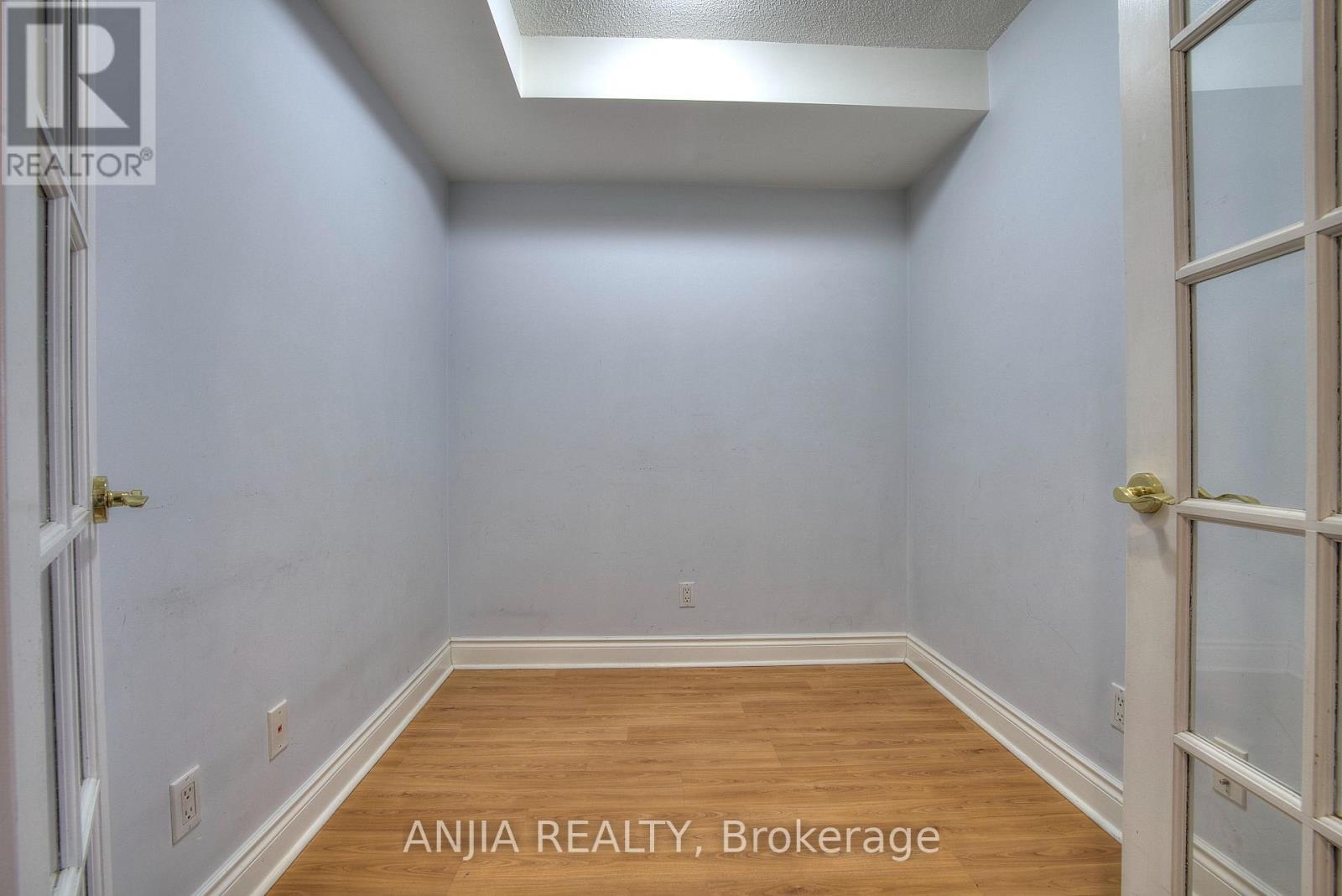 2410 - 10 Northtown Way, Toronto, Ontario  M2N 7L4 - Photo 5 - C12648956