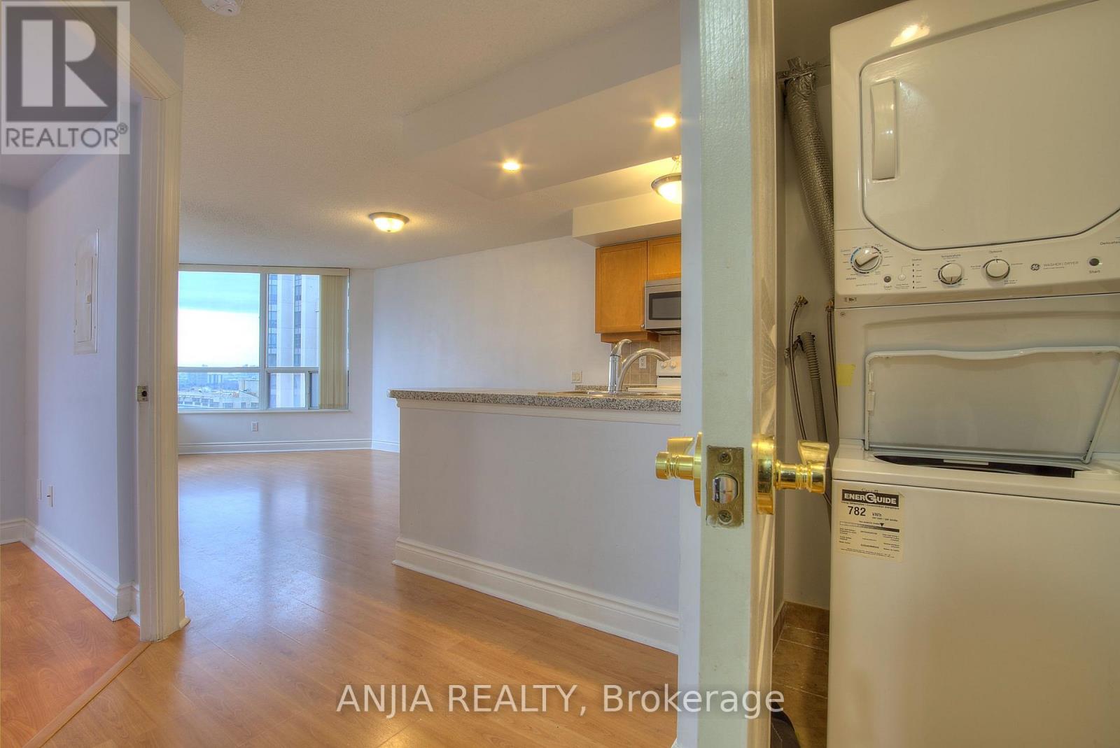 2410 - 10 Northtown Way, Toronto, Ontario  M2N 7L4 - Photo 6 - C12648956