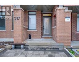 217 SALTERTON CIRCLE, Vaughan, Ontario