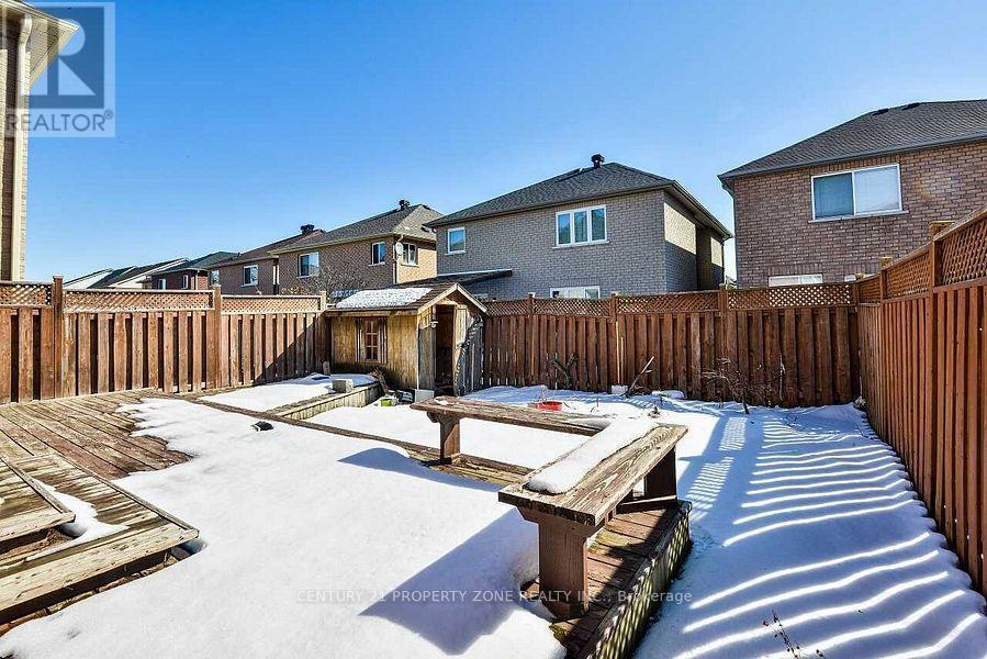 84 Tideland Drive, Brampton, Ontario  L7A 2W1 - Photo 12 - W12648924