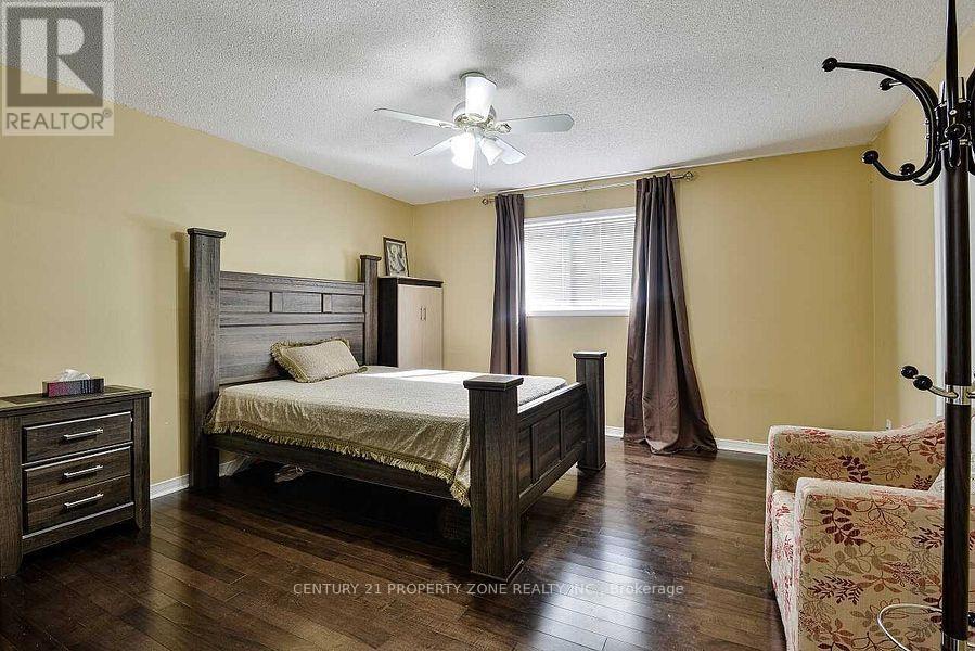 84 Tideland Drive, Brampton, Ontario  L7A 2W1 - Photo 9 - W12648924