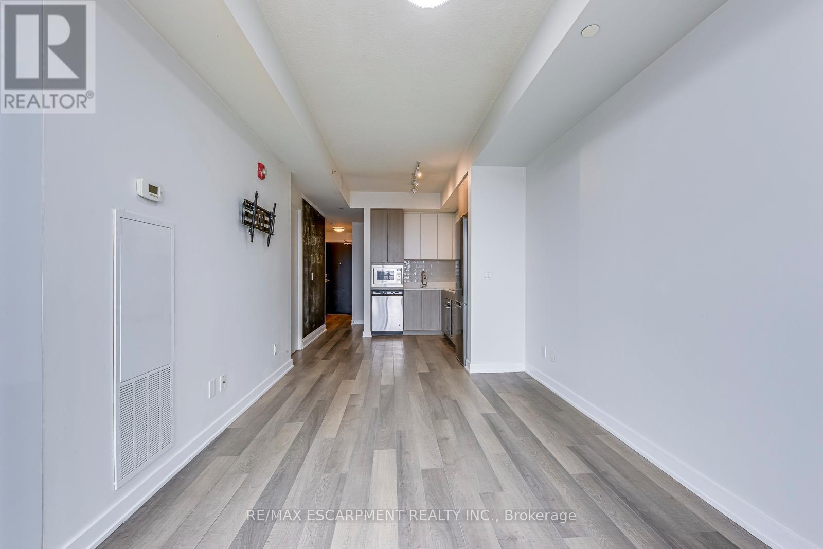 105 - 1135 Cooke Boulevard, Burlington, Ontario  L7T 0C3 - Photo 12 - W12648934