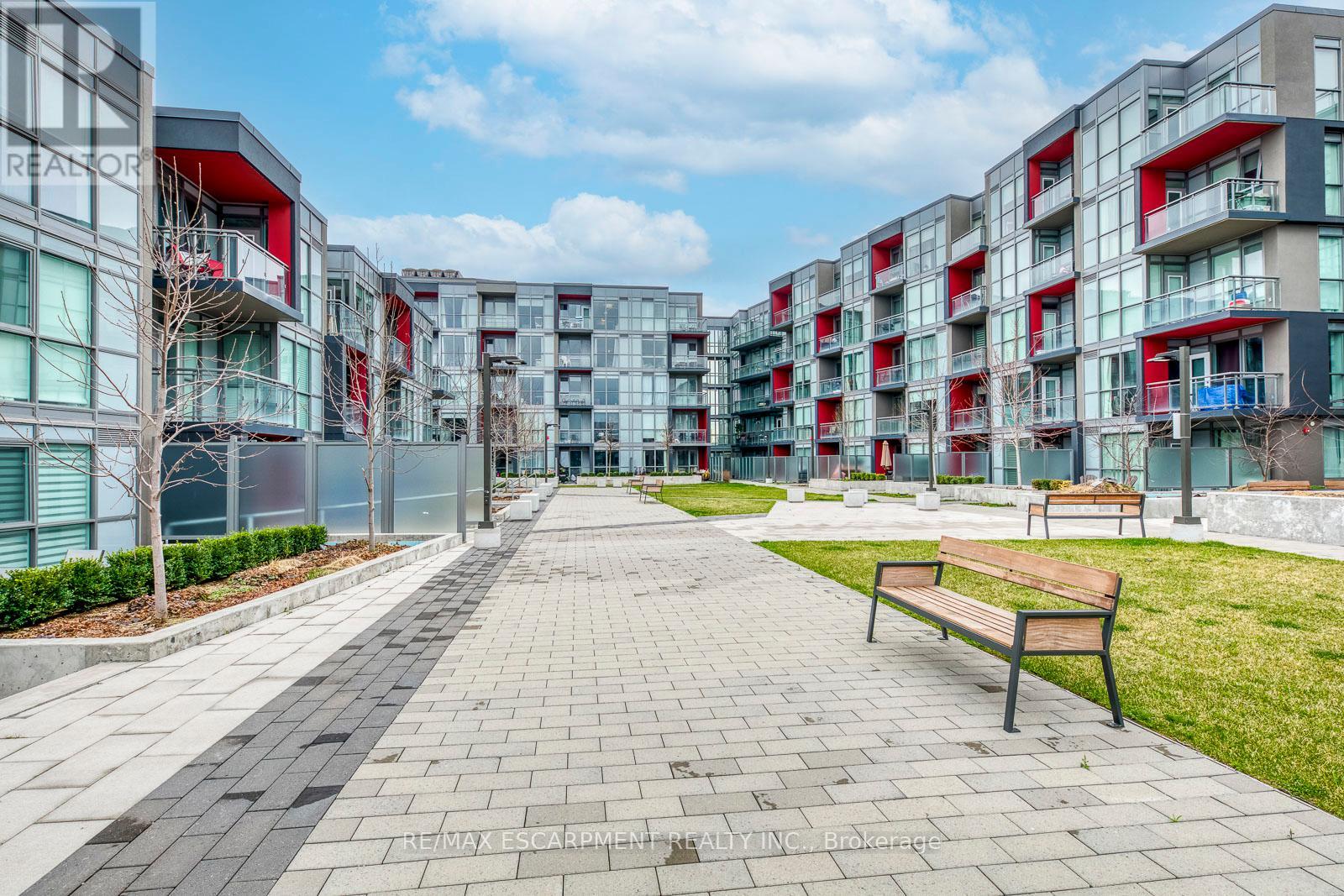 105 - 1135 Cooke Boulevard, Burlington, Ontario  L7T 0C3 - Photo 26 - W12648934