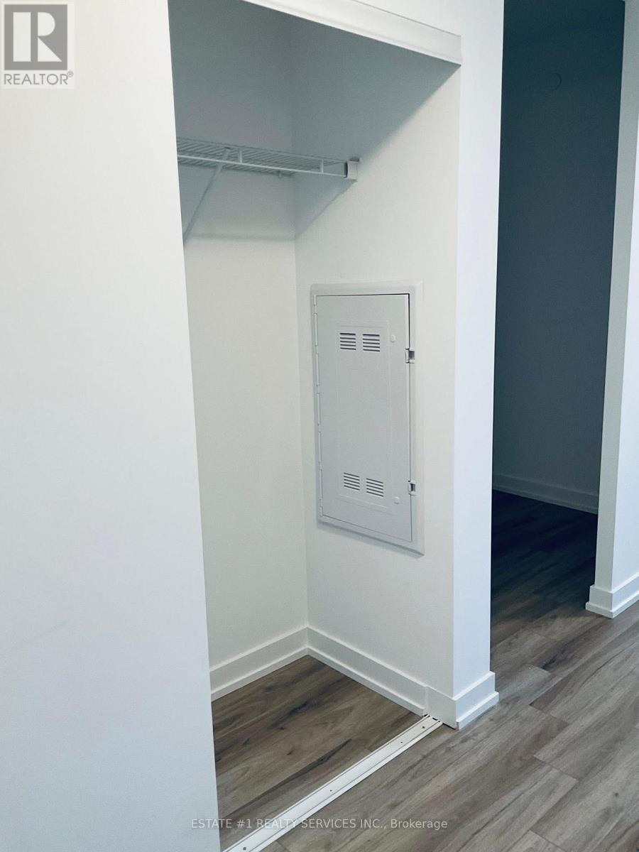 703 - 1195 The Queensway, Toronto, Ontario  M8Z 1R6 - Photo 11 - W12648964