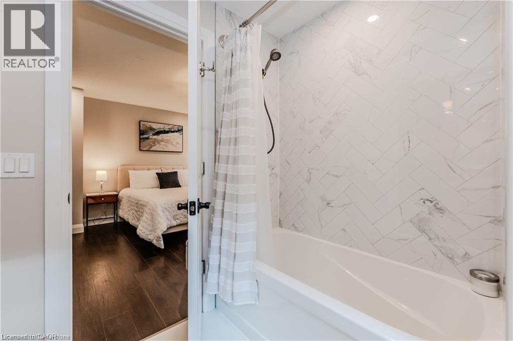 23 Mcdougall Road, Waterloo, Ontario  N2L 2W4 - Photo 8 - 40794921