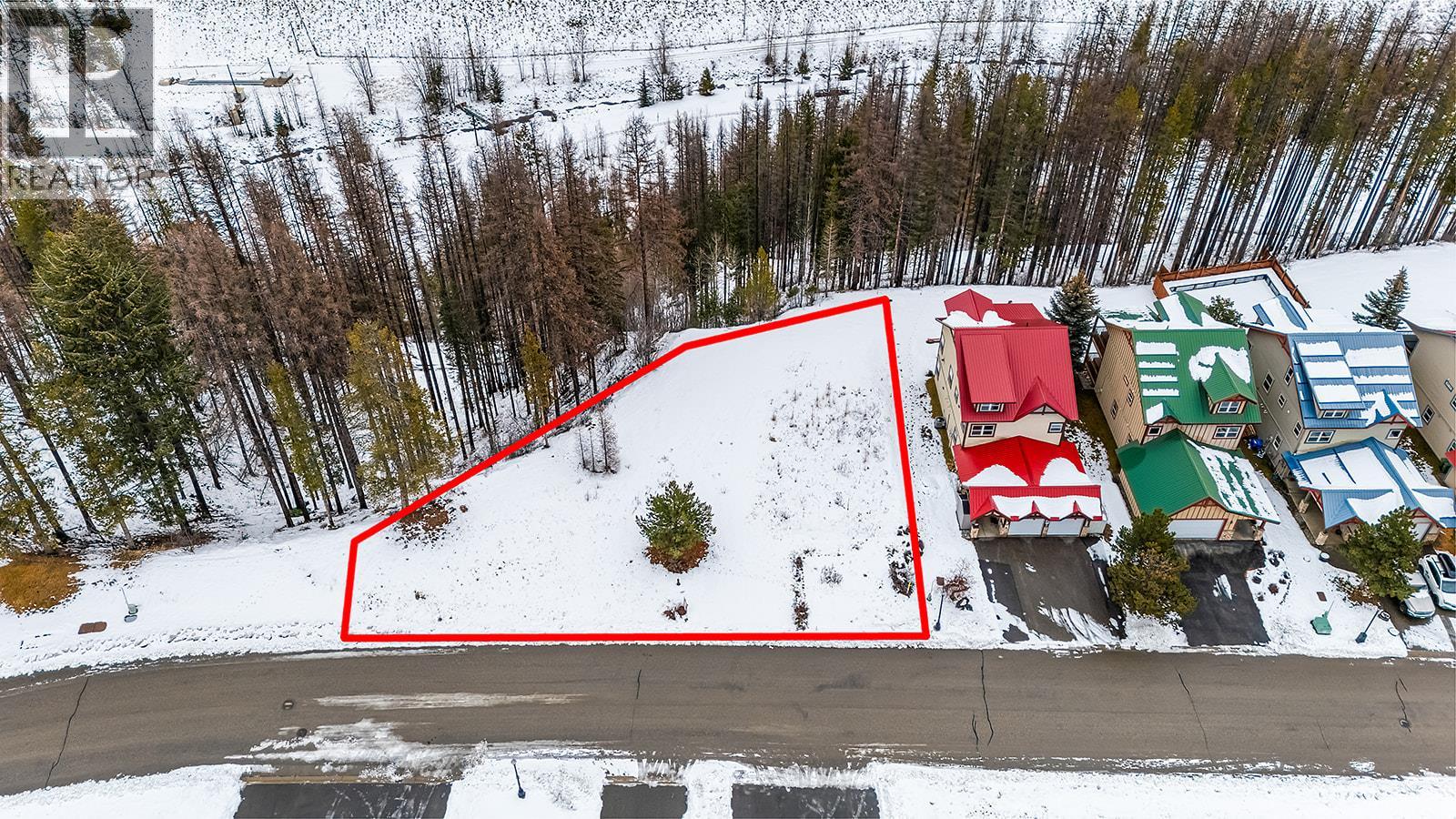 246 & 248 Stemwinder Drive, Kimberley, British Columbia  V1A 2Y6 - Photo 1 - 10356389