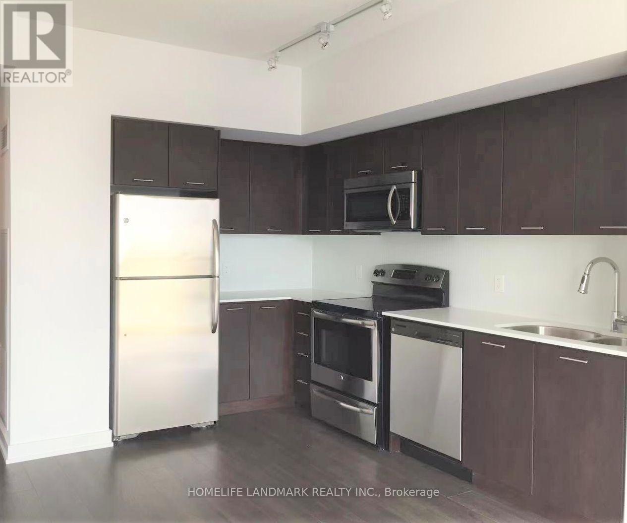 3105 - 2212 Lake Shore Boulevard W, Toronto, Ontario  M8V 1A4 - Photo 4 - W12603962