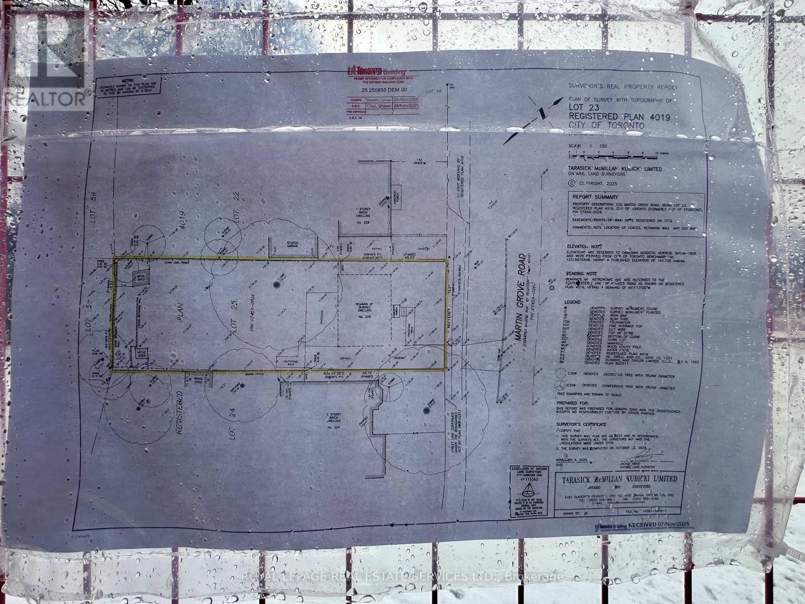 226 Martin Grove Road, Toronto, Ontario  M9B 4L4 - Photo 4 - W12646426