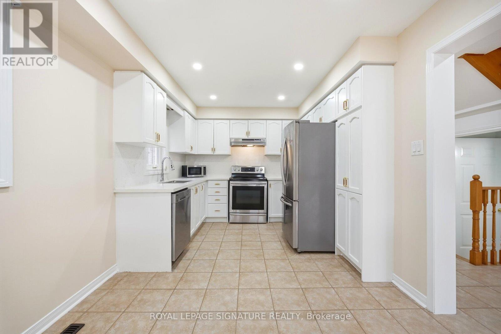 46 Loons Call Crescent, Brampton, Ontario  L6R 2G5 - Photo 15 - W12647964