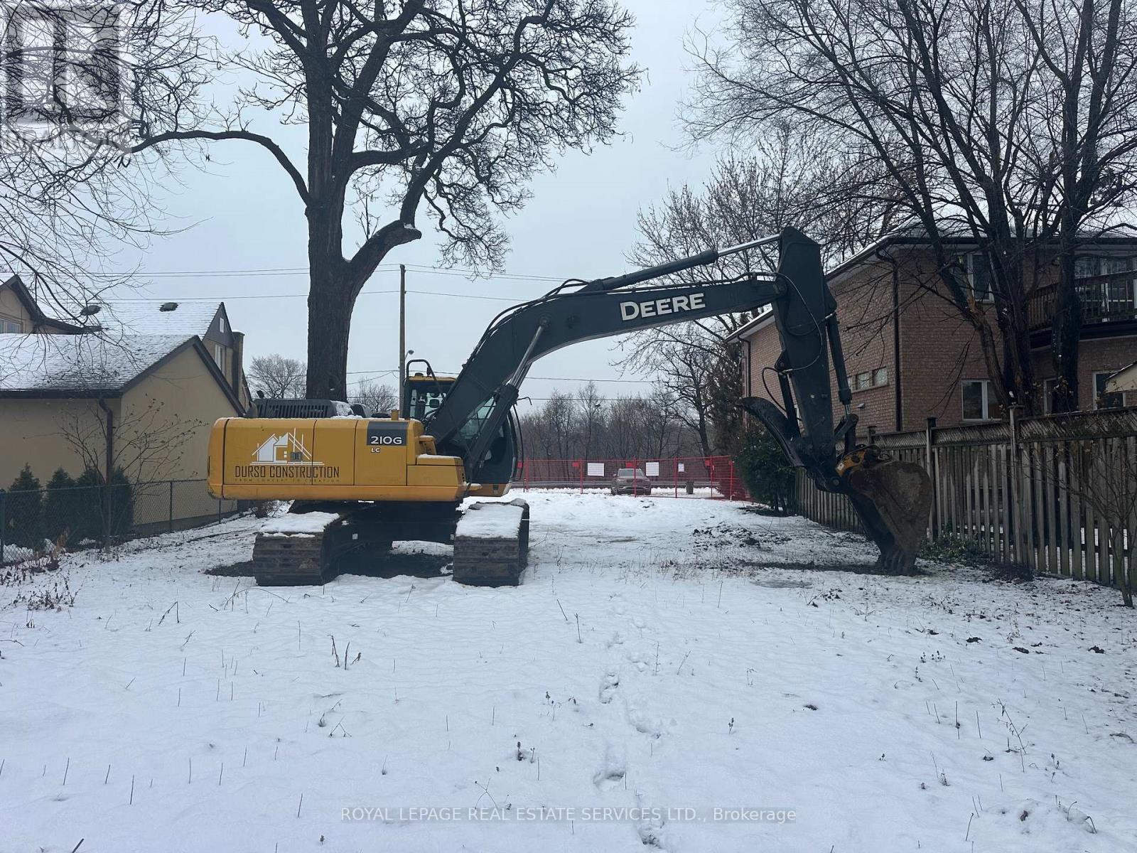 226 Martin Grove Road, Toronto, Ontario  M9B 4L4 - Photo 12 - W12646426