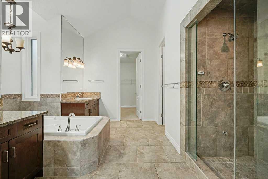 62 Discovery Vista Point Sw, Calgary, Alberta  T3H 5T1 - Photo 11 - A2275765