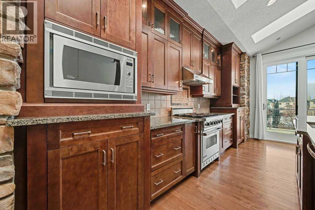 62 Discovery Vista Point Sw, Calgary, Alberta  T3H 5T1 - Photo 34 - A2275765