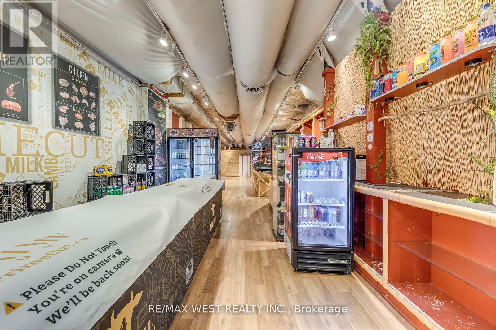 758 Bathurst Street, Toronto, Ontario  M5S 2R6 - Photo 12 - C12648986