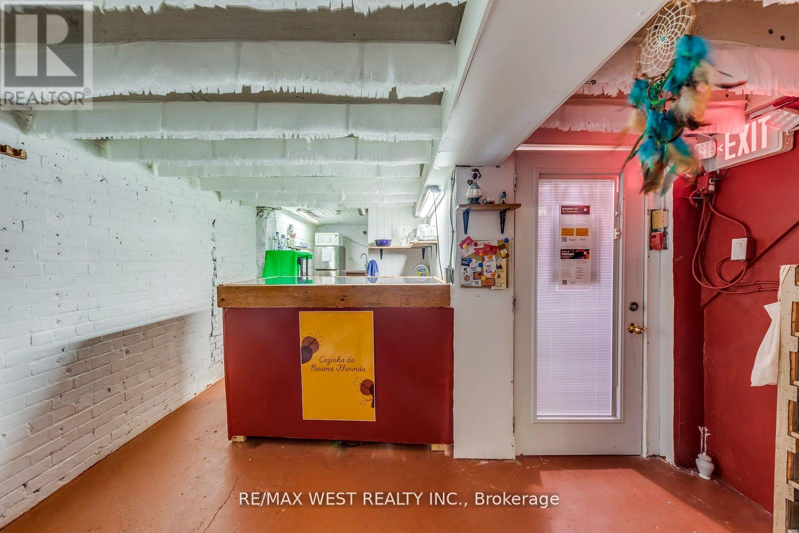 758 Bathurst Street, Toronto, Ontario  M5S 2R6 - Photo 18 - C12648986